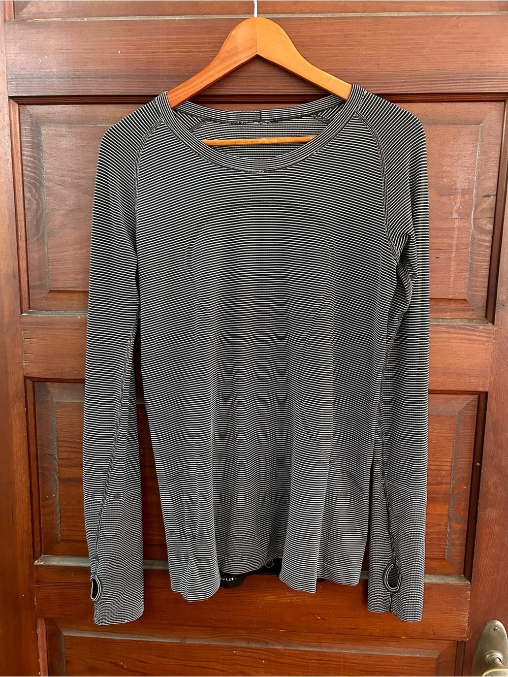 lululemon athletica Swiftly Tech Long Sleeve Crew - Black/White Stripe - Picture 8 of 10